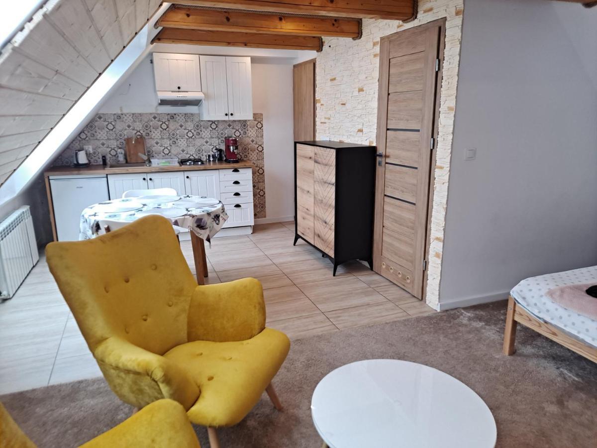 Apartamenty Pod Lipa 루토비스카 외부 사진
